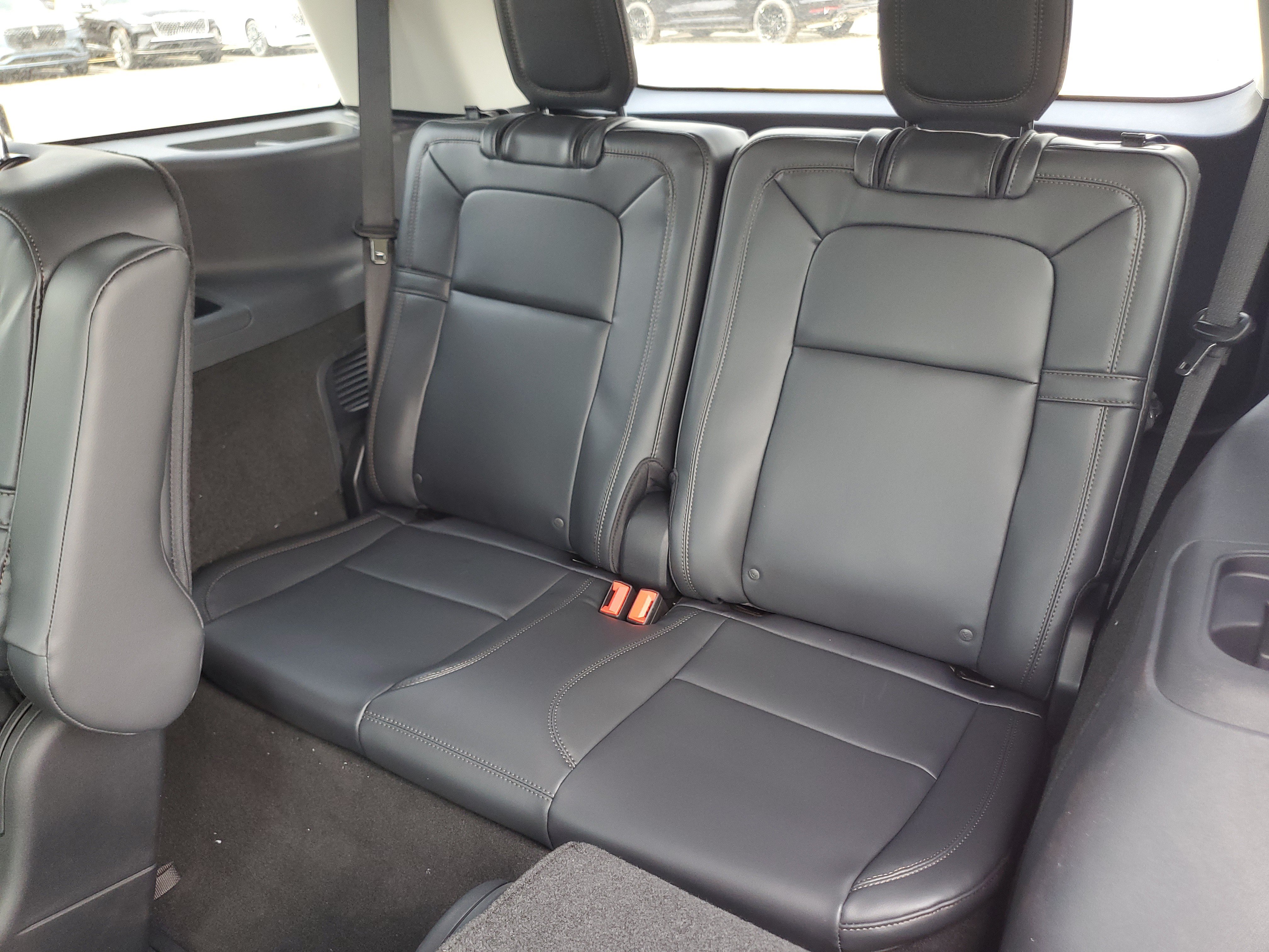 New 2026 Lincoln Aviator Reserve w/ Jet Appearance Package AWD/4WD image 26