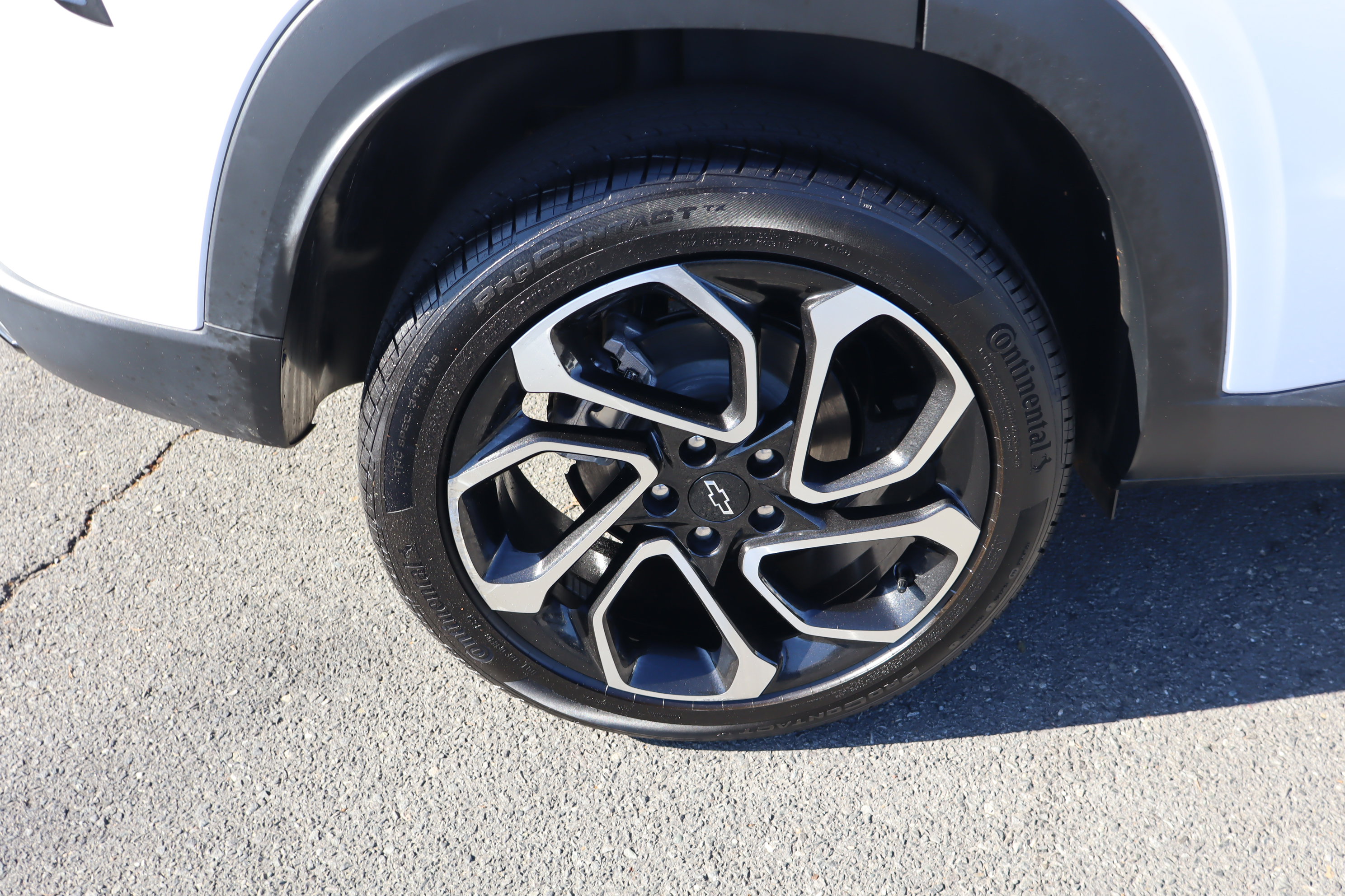 Certified 2024 Chevrolet Trax RS w/ Driver Confidence Package image 39