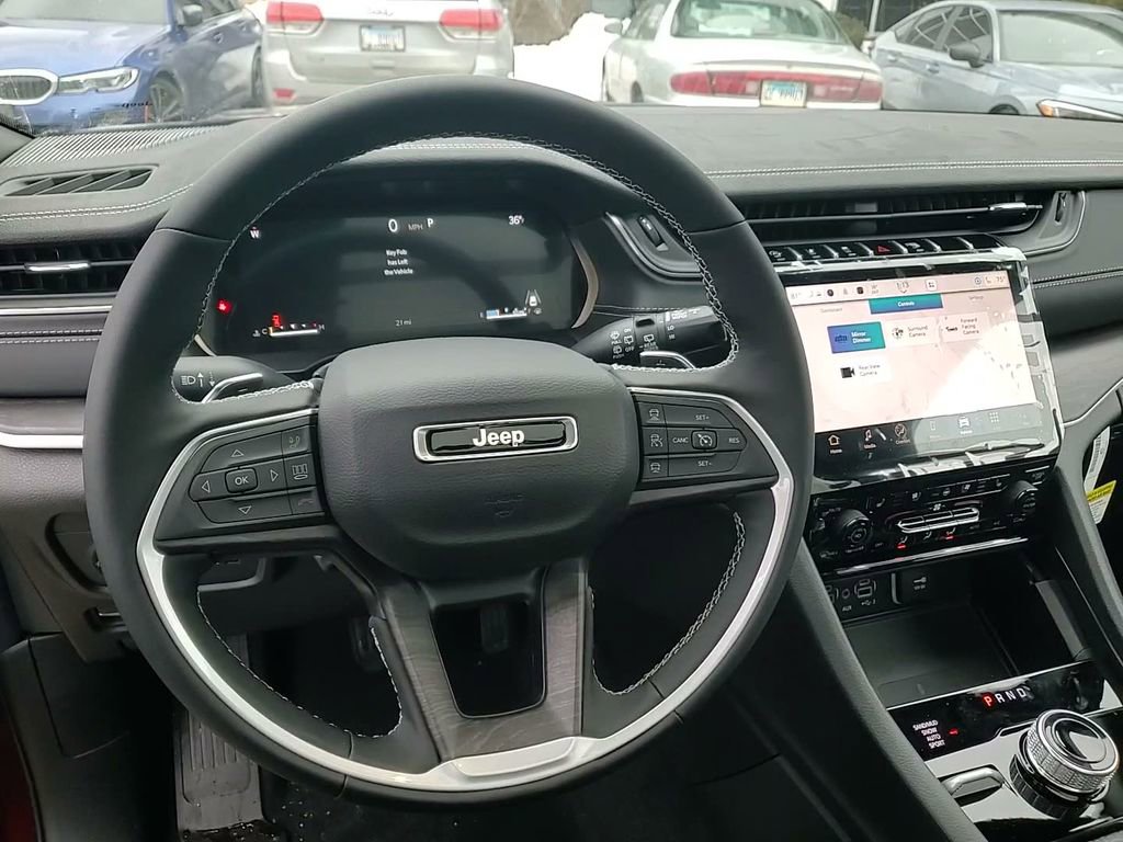 New 2025 Jeep Grand Cherokee Limited w/ Luxury Tech Group II image 33