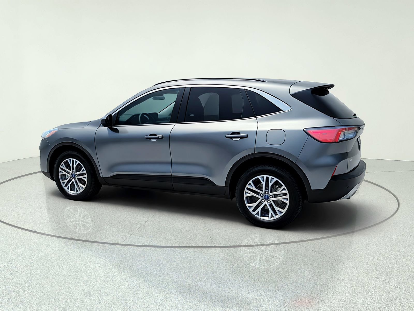 Used 2021 Ford Escape SEL w/ Technology Package AWD/4WD image 5