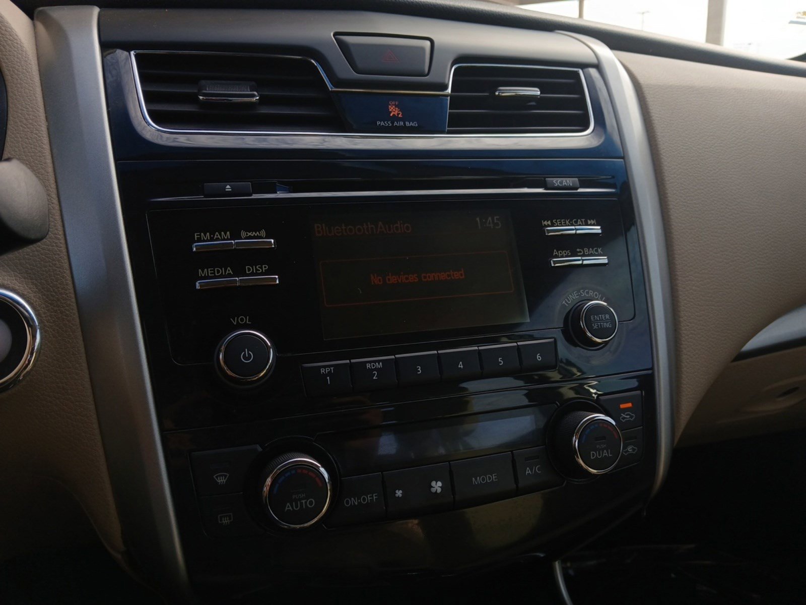 Used 2015 Nissan Altima 2.5 SV w/ Convenience Package image 20