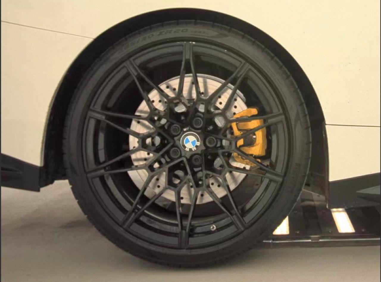 Used 2024 BMW M4 xDrive Competition w/ Executive Package AWD/4WD image 15
