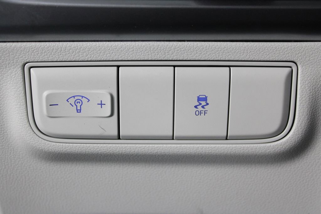 Certified 2026 Hyundai Tucson SE image 24