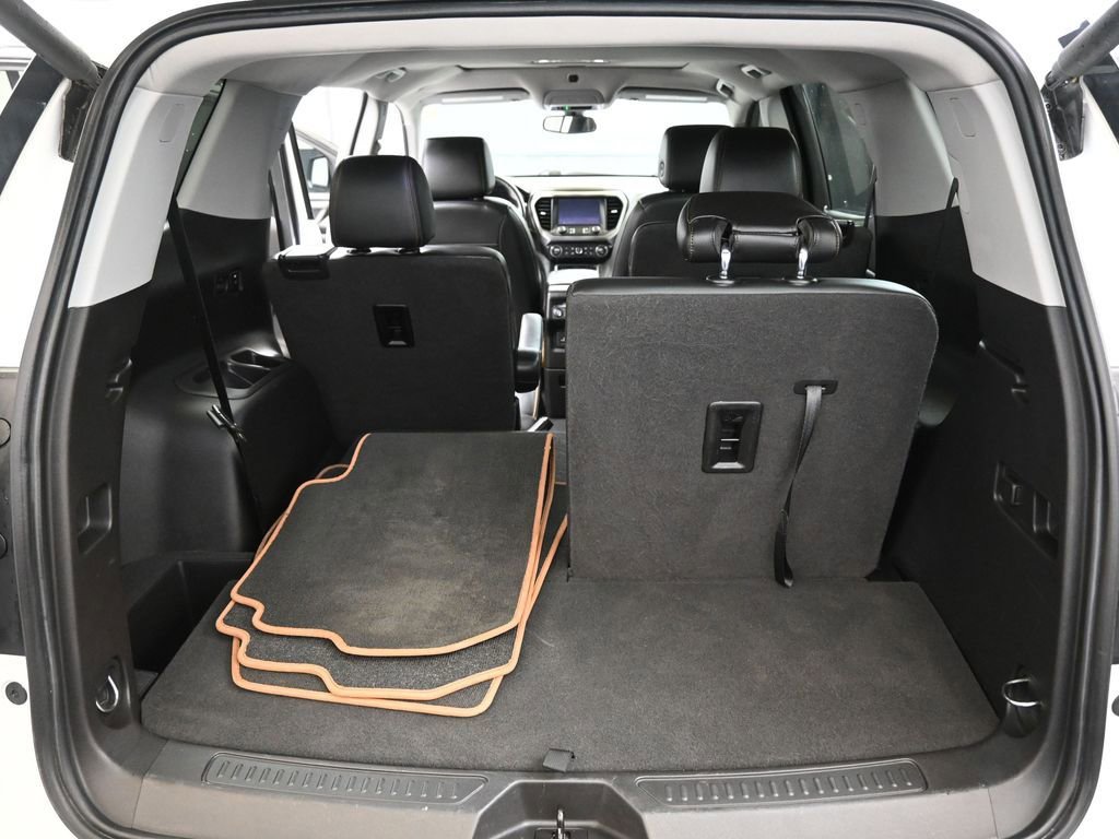 Used 2020 GMC Acadia AT4 w/ Trailering Package image 18
