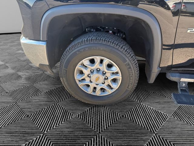 Used 2025 Chevrolet Silverado 2500 LTZ w/ LTZ Convenience Package image 14