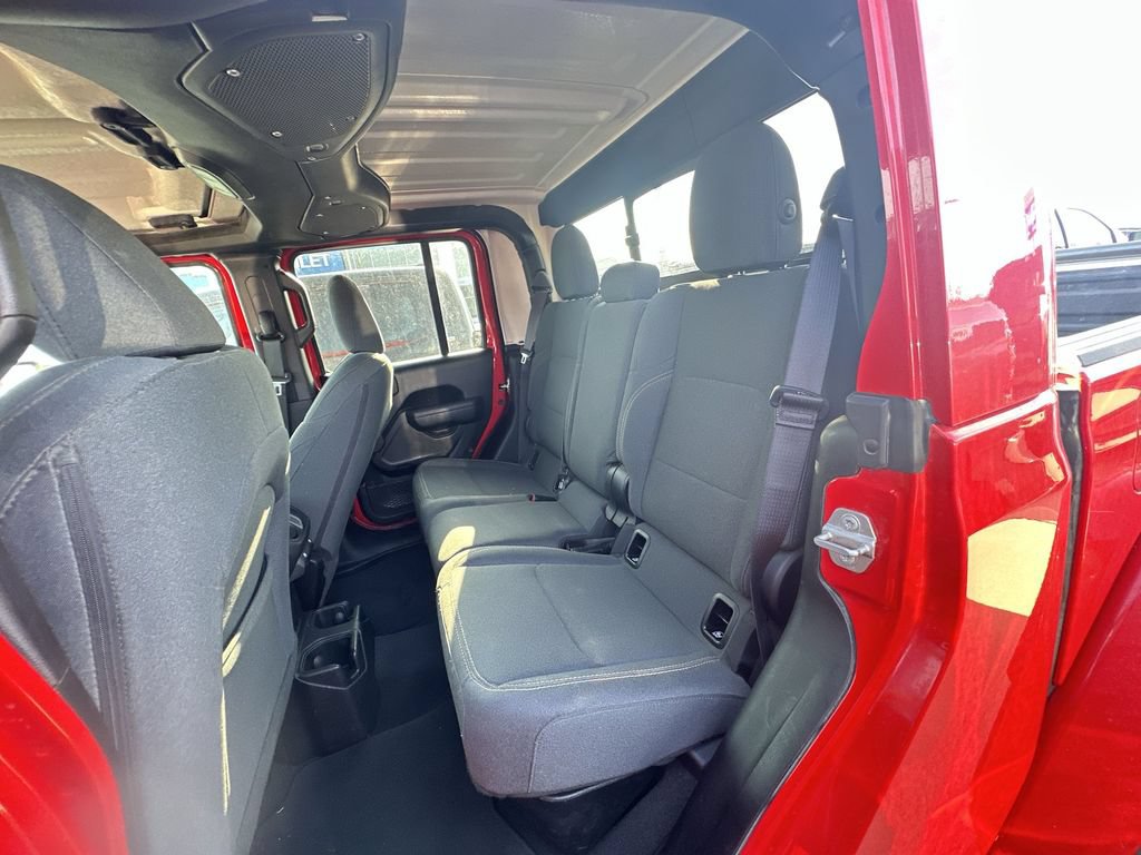 Used 2025 Jeep Gladiator Sport AWD/4WD image 26