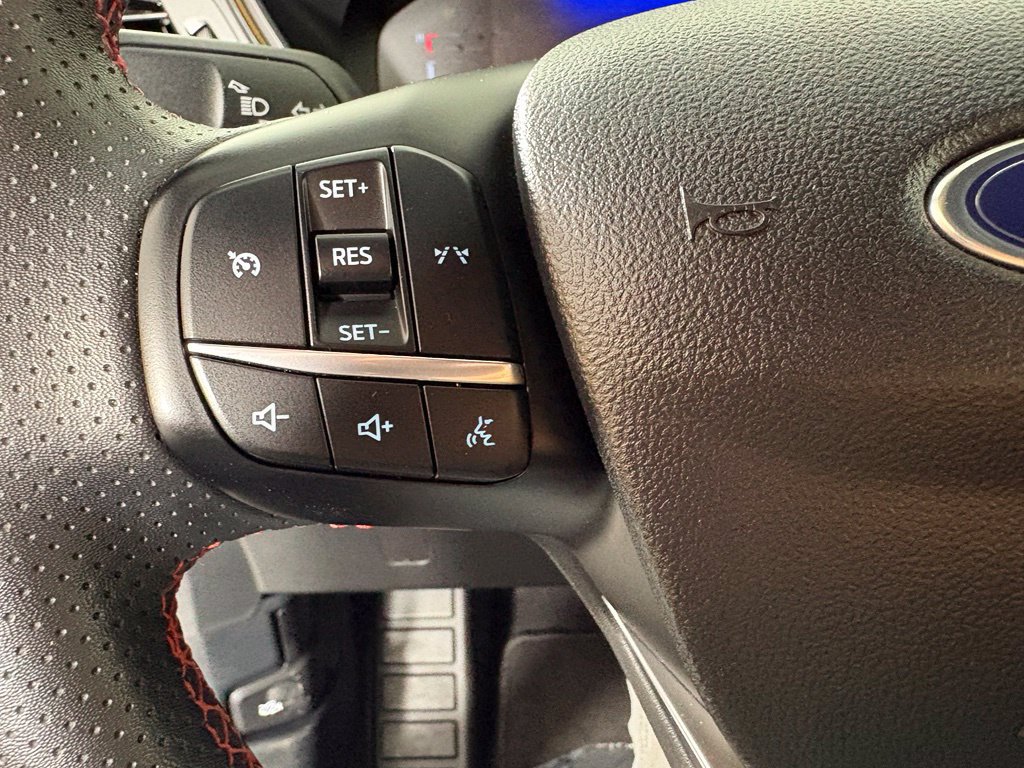 Used 2025 Ford Escape ST-Line FWD image 28