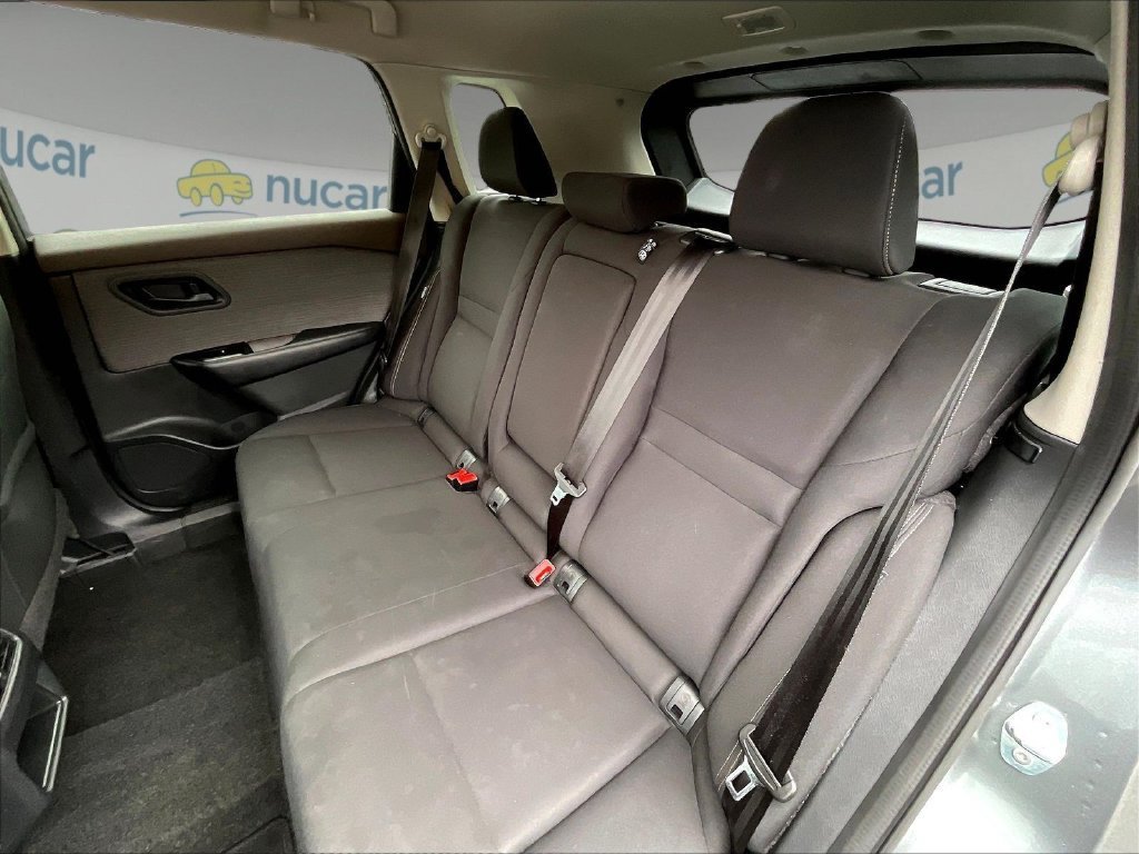 Used 2023 Nissan Rogue S AWD/4WD image 14