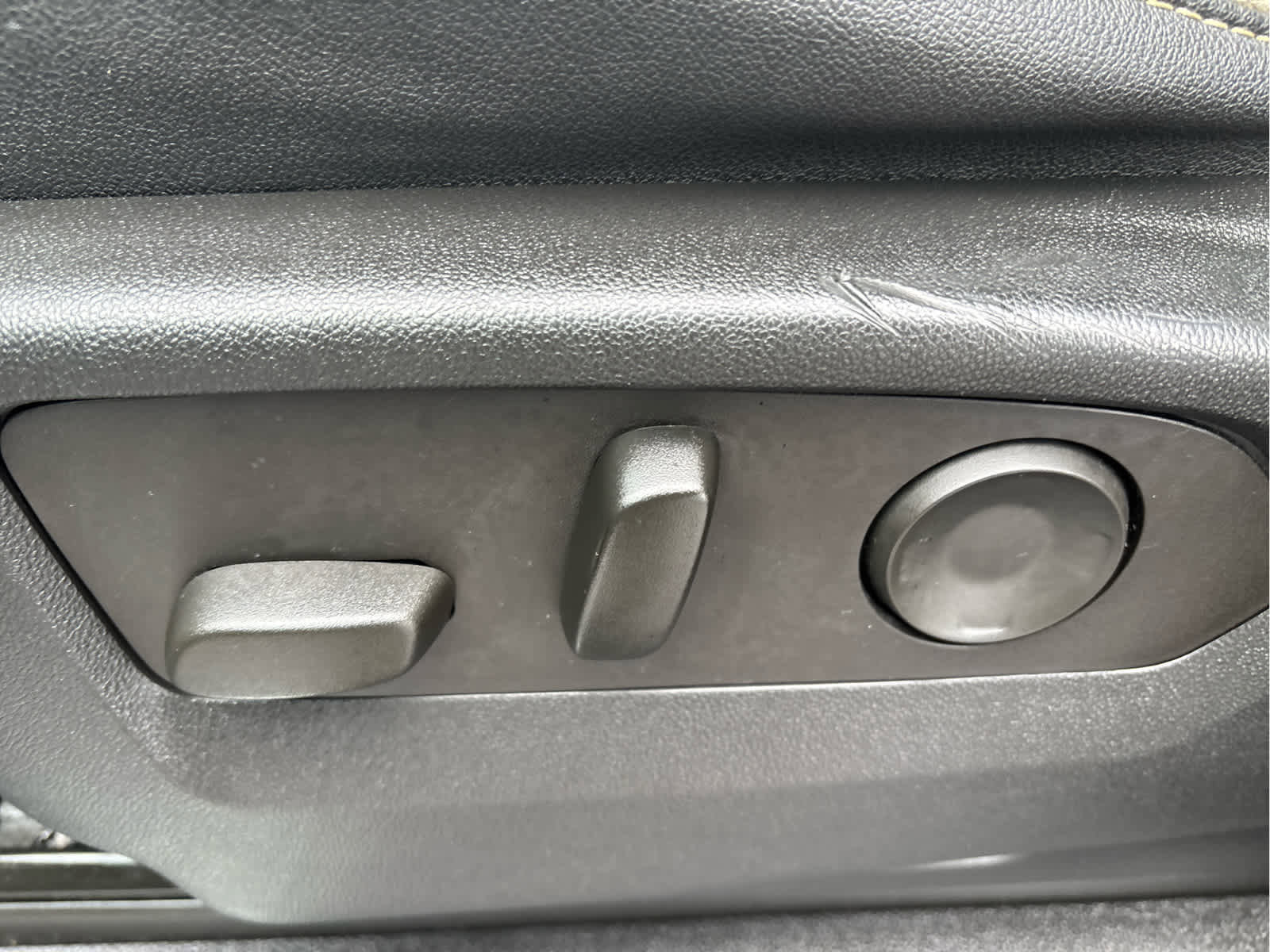 Certified 2023 Chevrolet Suburban Premier image 10