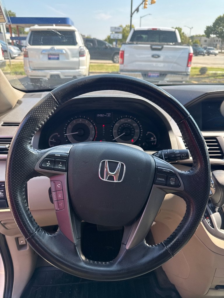 Used 2015 Honda Odyssey EX-L image 11
