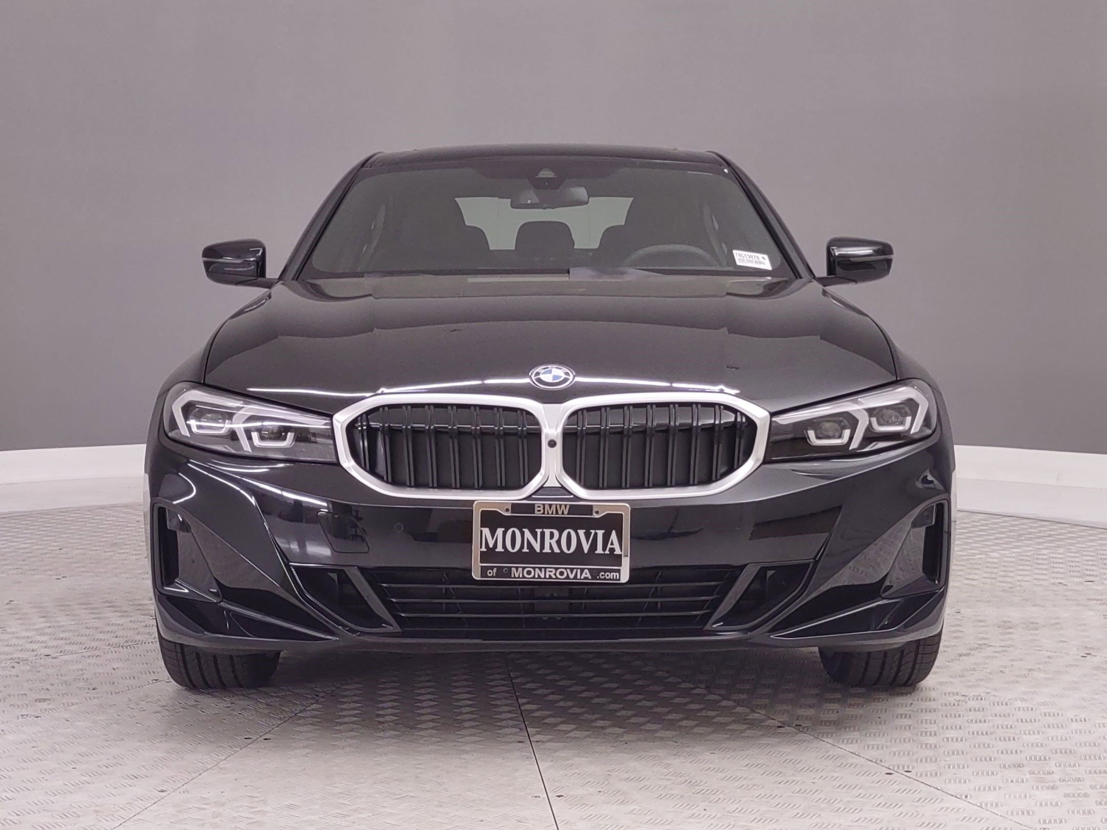 New 2026 BMW 330i Sedan w/ Convenience Package image 4