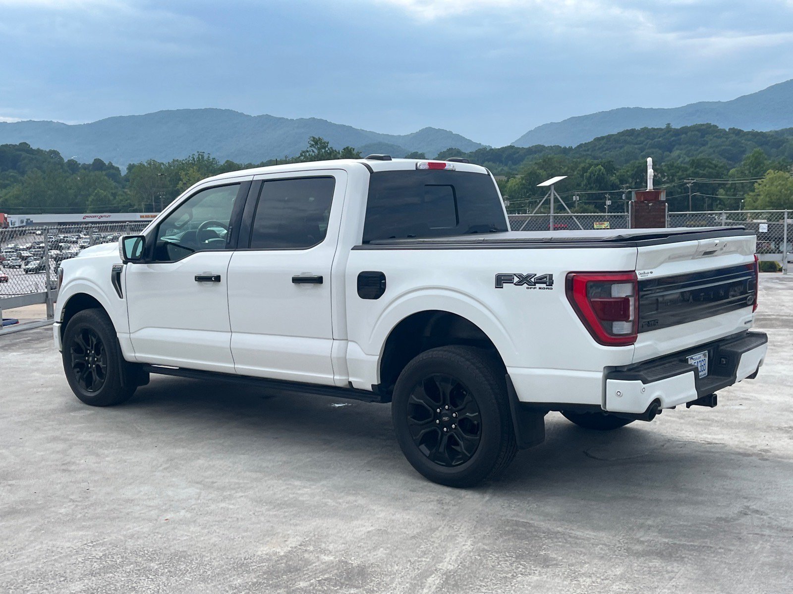 Certified 2023 Ford F150 Platinum w/ Equipment Group 701A High AWD/4WD image 5