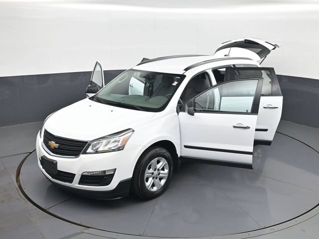 Used 2017 Chevrolet Traverse LS AWD/4WD image 32