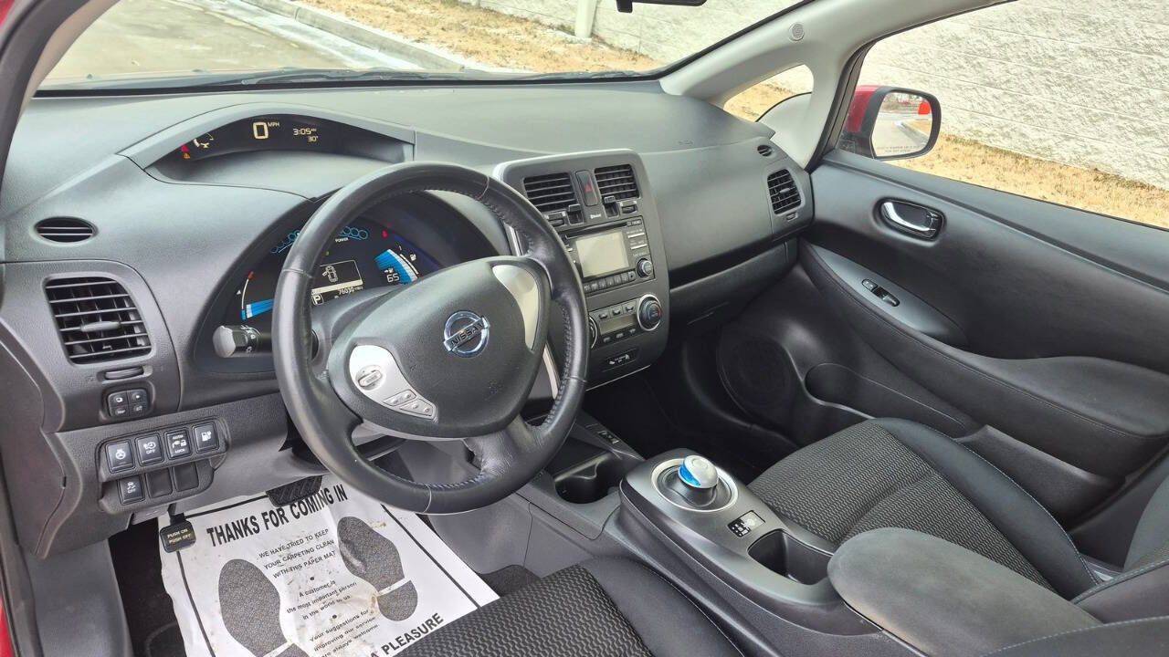 Used 2014 Nissan Leaf S image 36