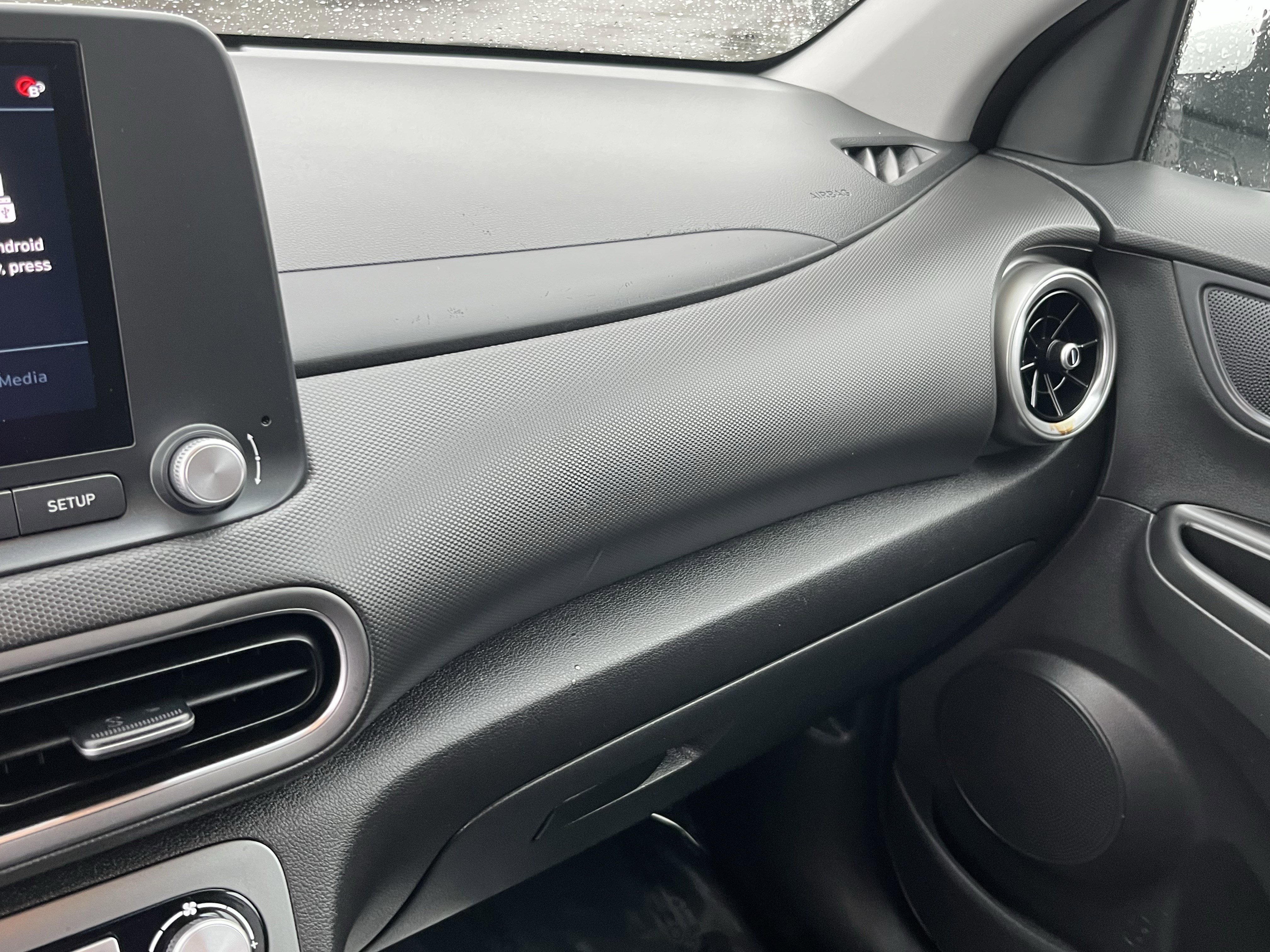 Certified 2023 Hyundai Kona SE image 24