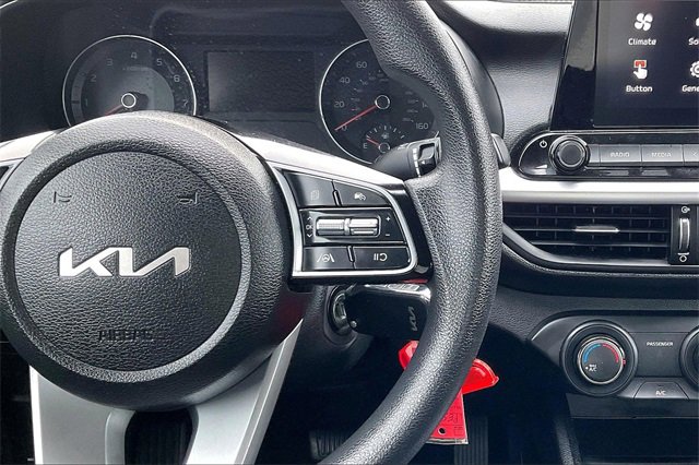 Used 2023 Kia Forte LXS image 19