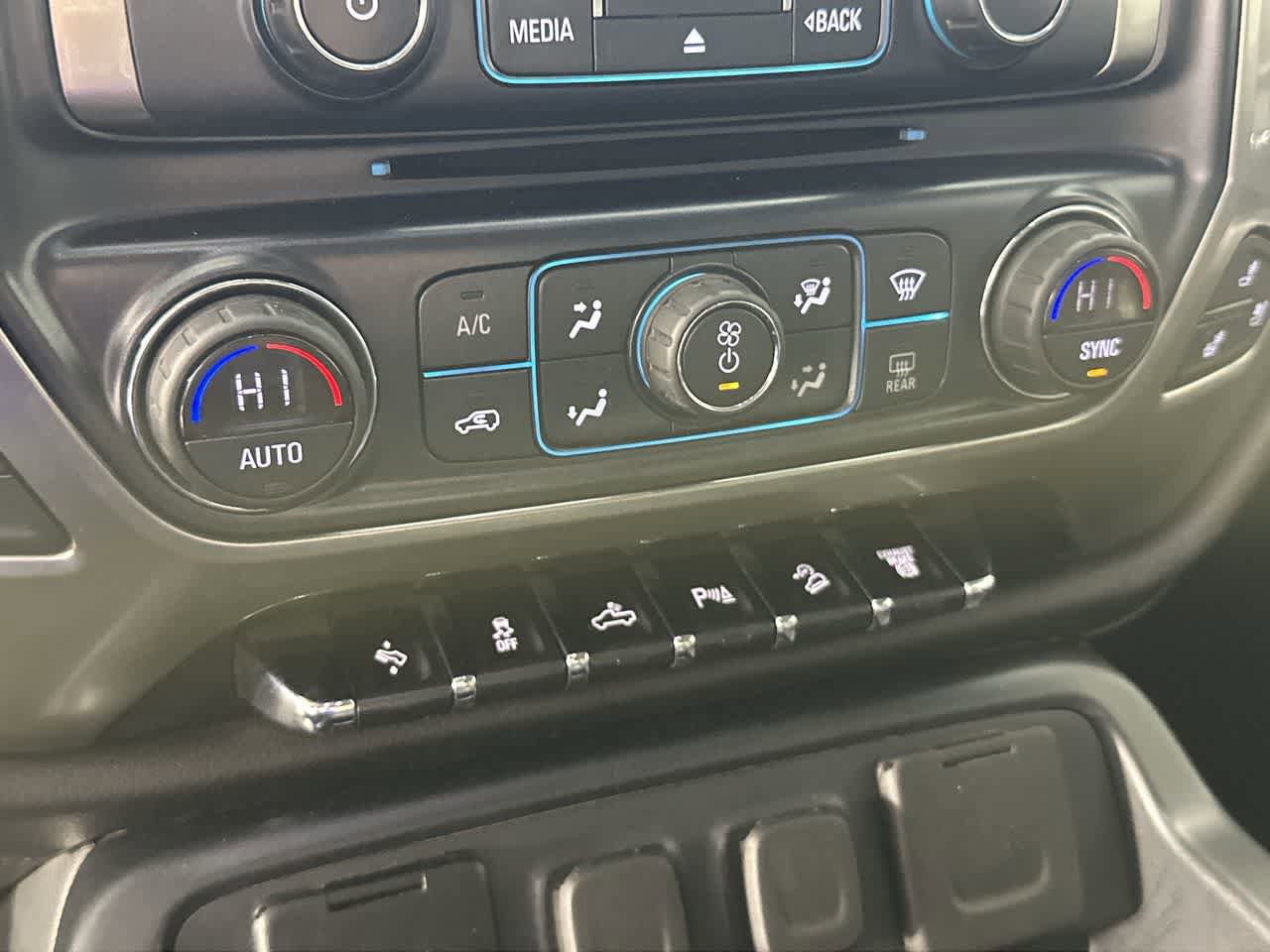 Used 2018 Chevrolet Silverado 2500 LTZ w/ Duramax Plus Package image 23