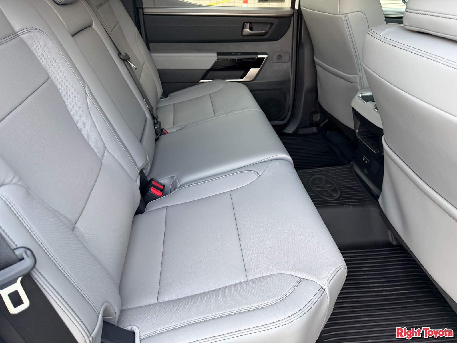 New 2026 Toyota Tundra Limited AWD/4WD image 13