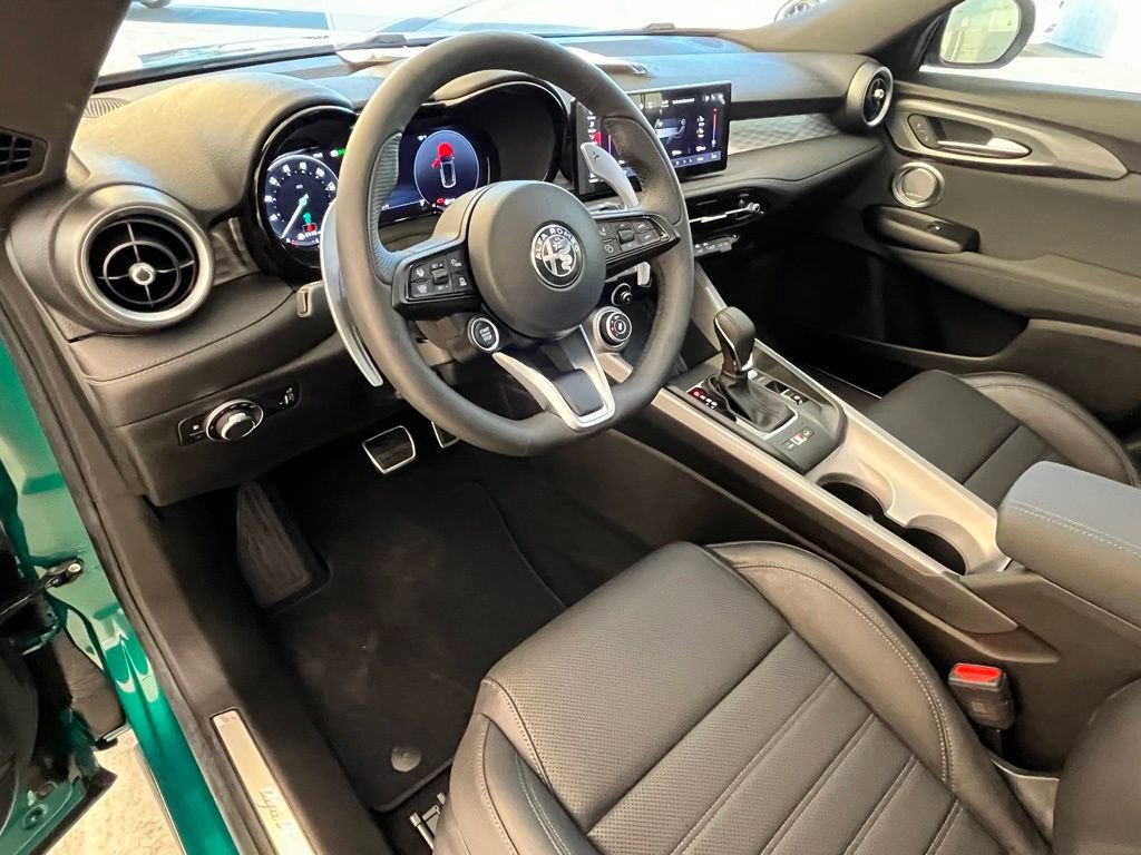 New 2024 Alfa Romeo Tonale Veloce image 23
