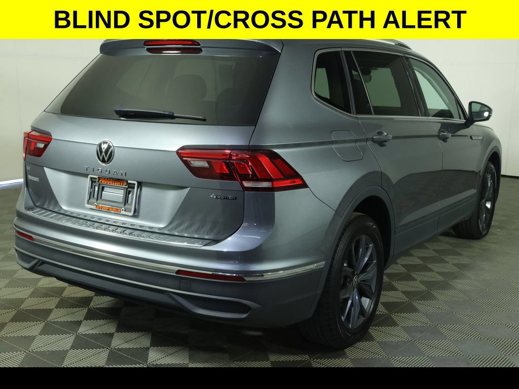 Used 2022 Volkswagen Tiguan SE AWD/4WD image 9