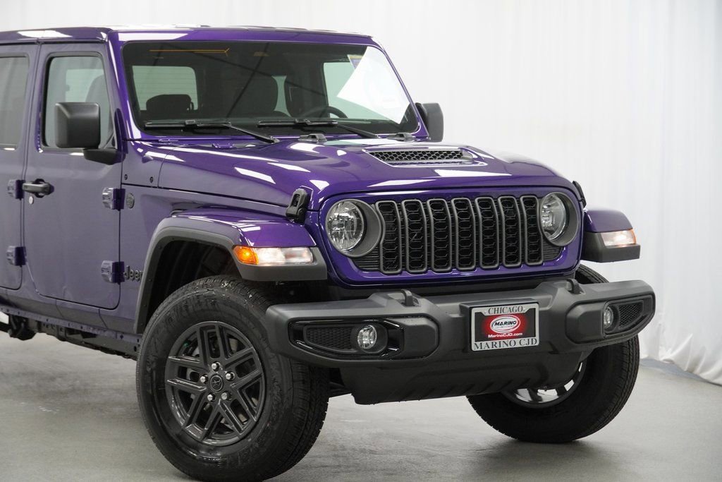 New 2026 Jeep Gladiator Sport video 3