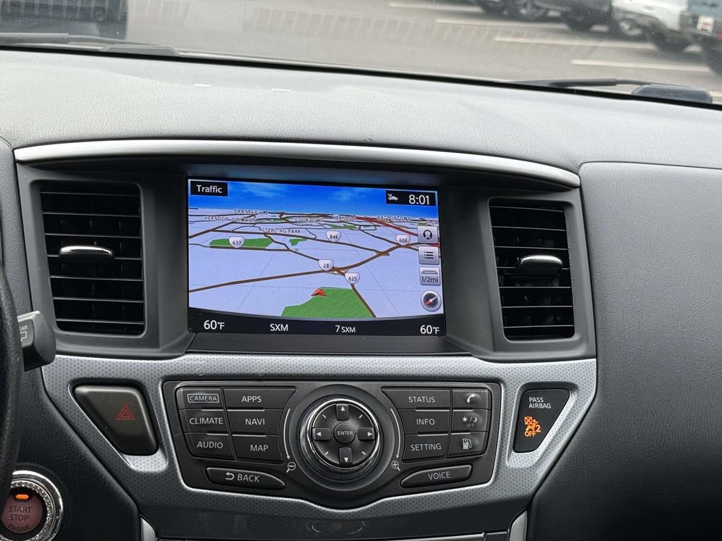 Used 2020 Nissan Pathfinder SL FWD image 3