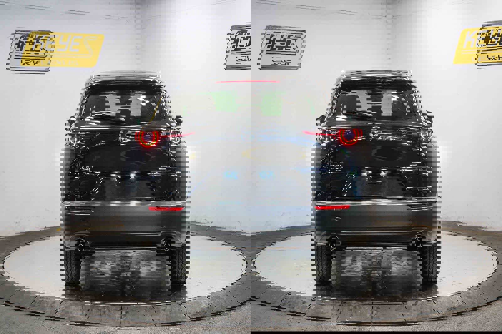 Used 2024 MAZDA CX-30 AWD 2.5 S w/ Select Sport Pkg image 3