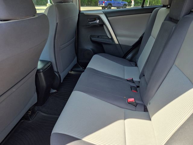 Used 2015 Toyota RAV4 XLE AWD/4WD image 10