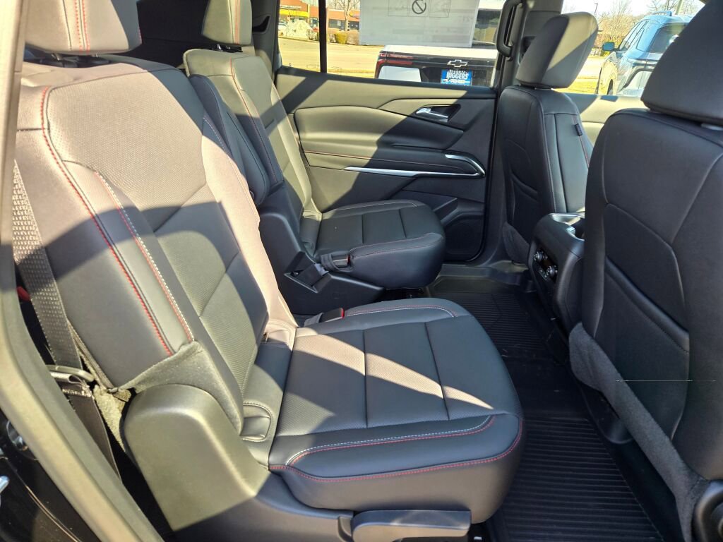 New 2026 Chevrolet Traverse Z71 w/ Driver Confidence Package image 7
