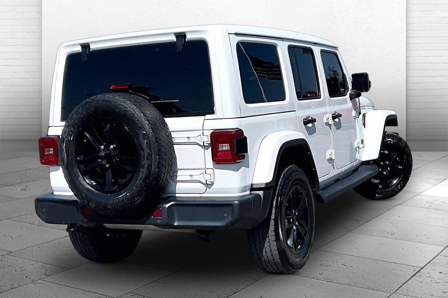 Used 2021 Jeep Wrangler Unlimited Sahara AWD/4WD image 12