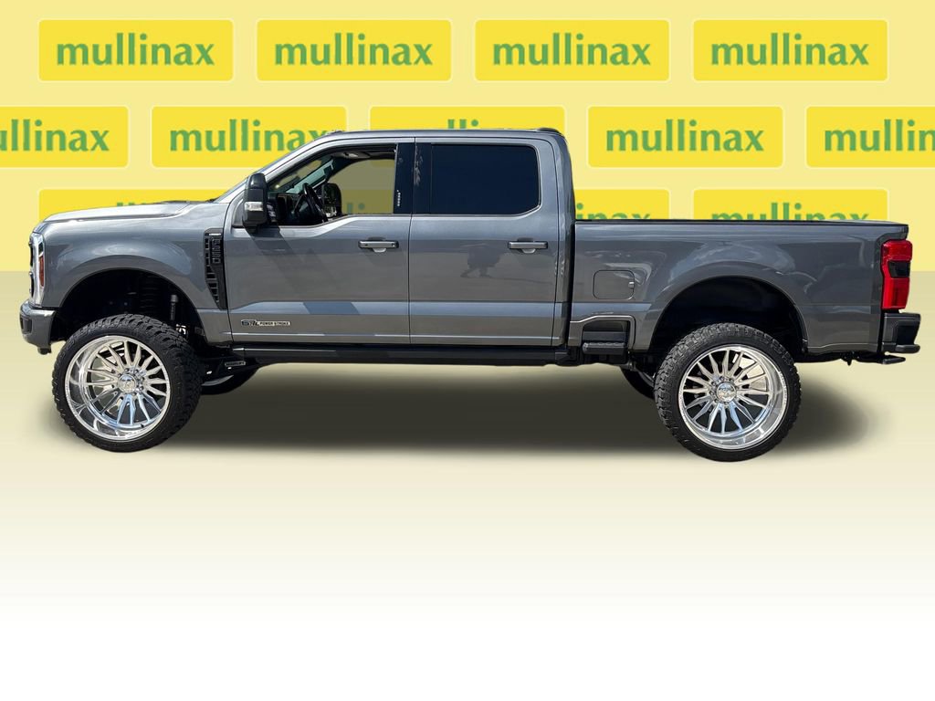 Used 2024 Ford F250 Lariat w/ Black Appearance Package AWD/4WD image 12