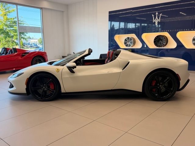 Used 2025 Ferrari 296 GTS RWD image 15