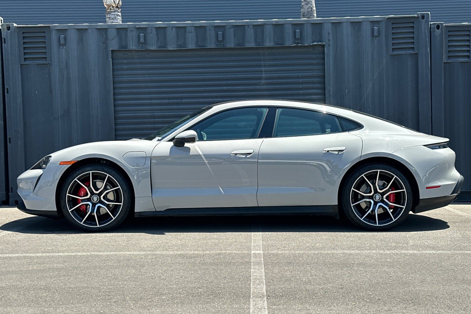 Certified 2023 Porsche Taycan 4S AWD/4WD image 2