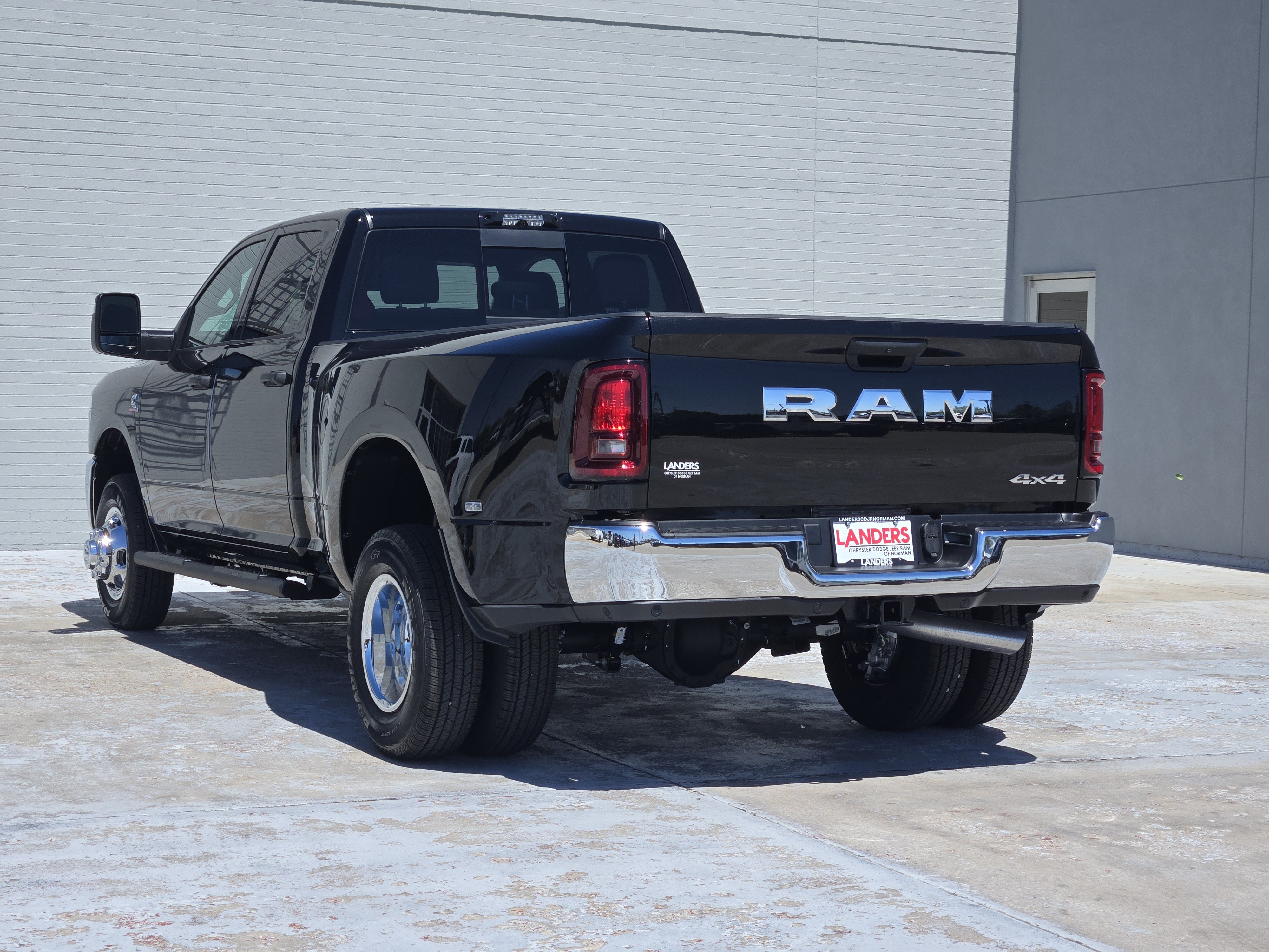 New 2026 RAM 3500 Tradesman AWD/4WD image 3