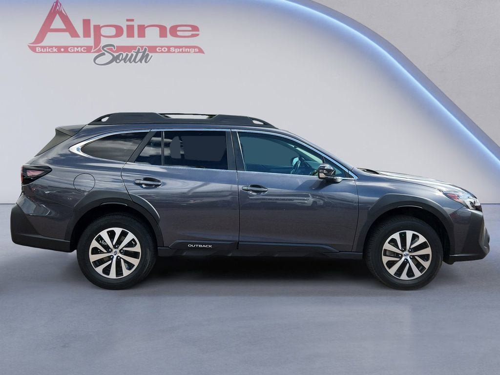 Used 2024 Subaru Outback Premium AWD/4WD image 6