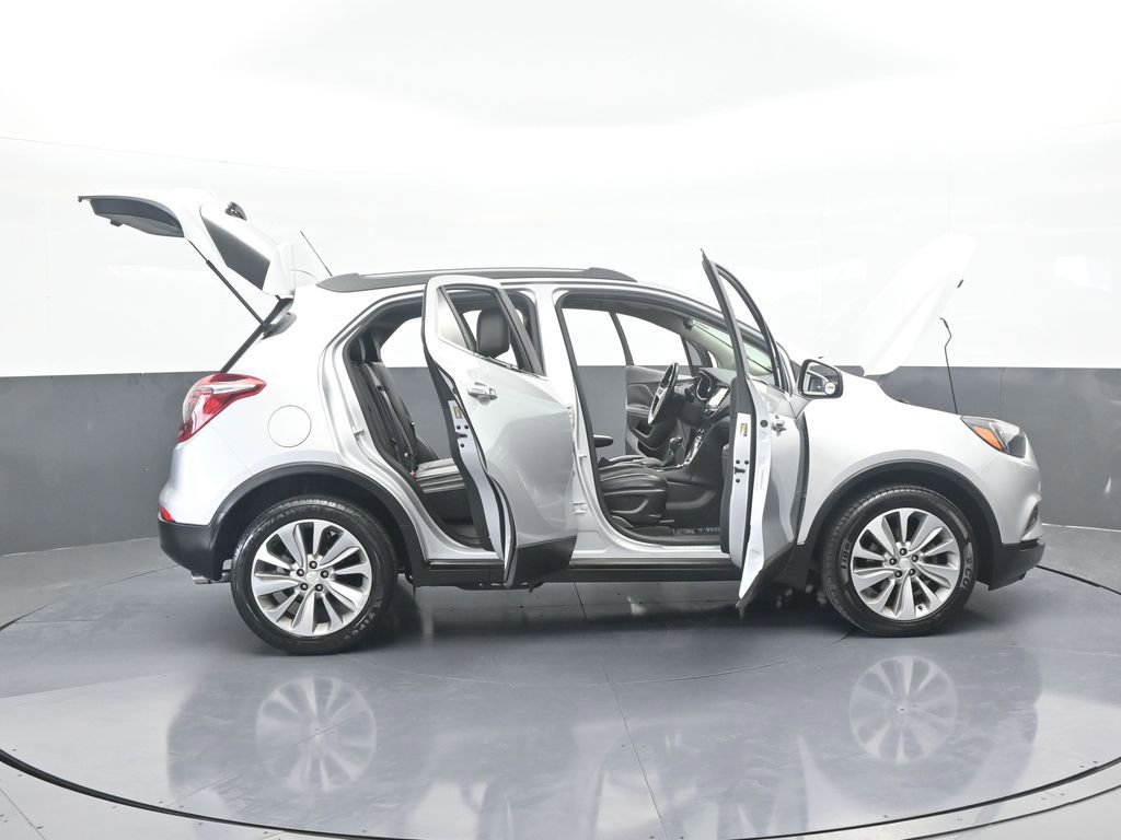 Used 2020 Buick Encore Preferred image 70
