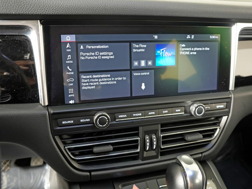 Certified 2019 Porsche Macan S image 30