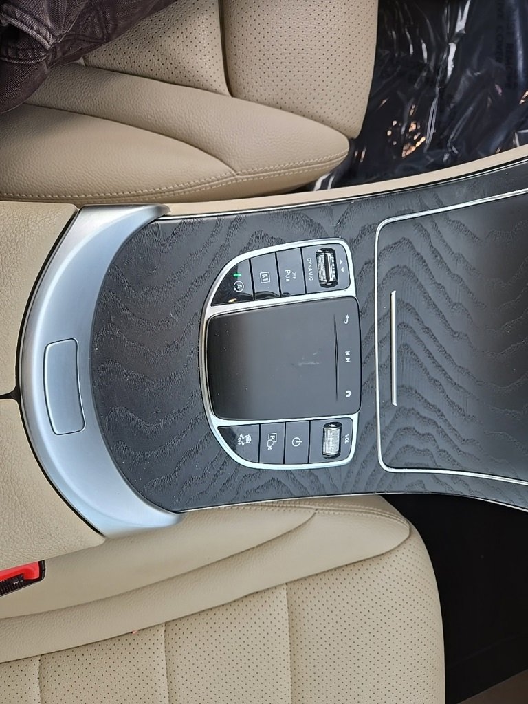 Used 2021 Mercedes-Benz GLC 300 4MATIC image 34