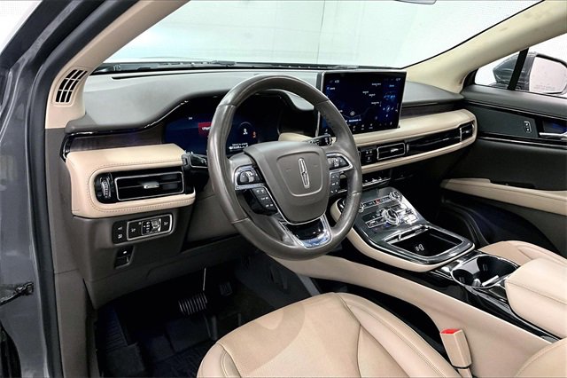 Used 2022 Lincoln Nautilus Reserve w/ Monochromatic Package image 12