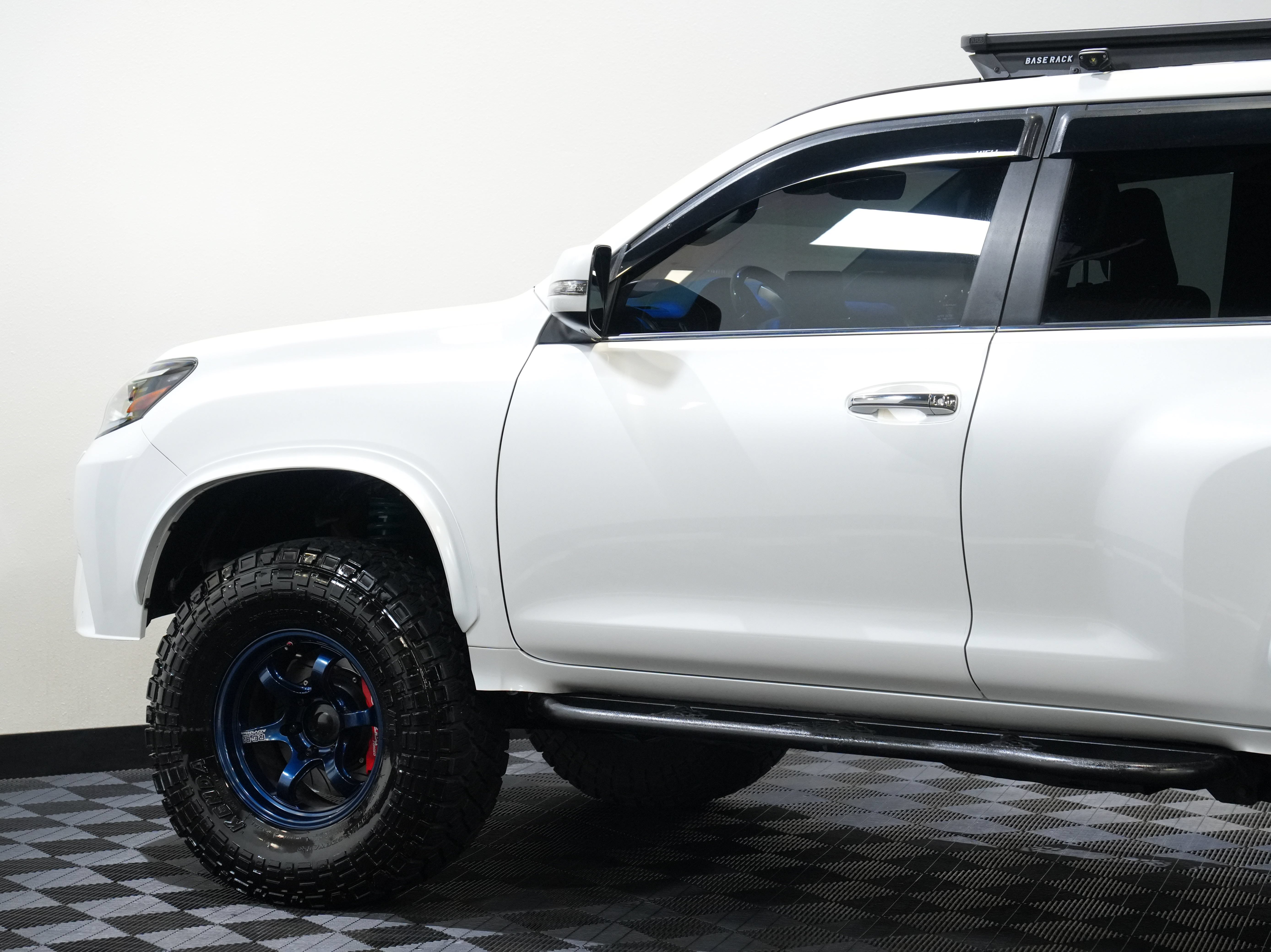 Used 2023 Lexus GX 460 Premium w/ Premium Package AWD/4WD image 18