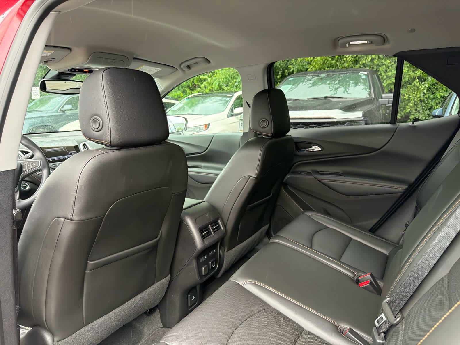 Used 2018 Chevrolet Equinox Premier AWD/4WD image 6