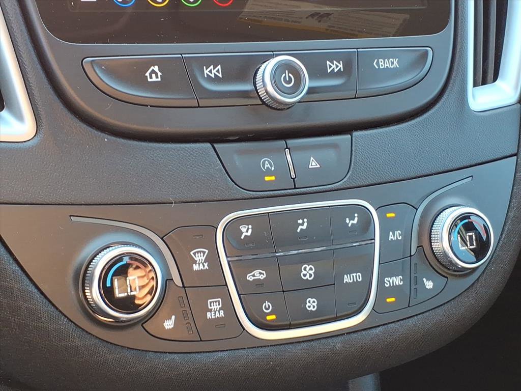 Used 2024 Chevrolet Malibu LT image 25