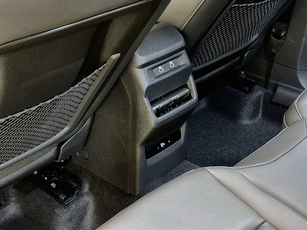 New 2026 Audi Q3 quattro 2.0T AWD/4WD image 17