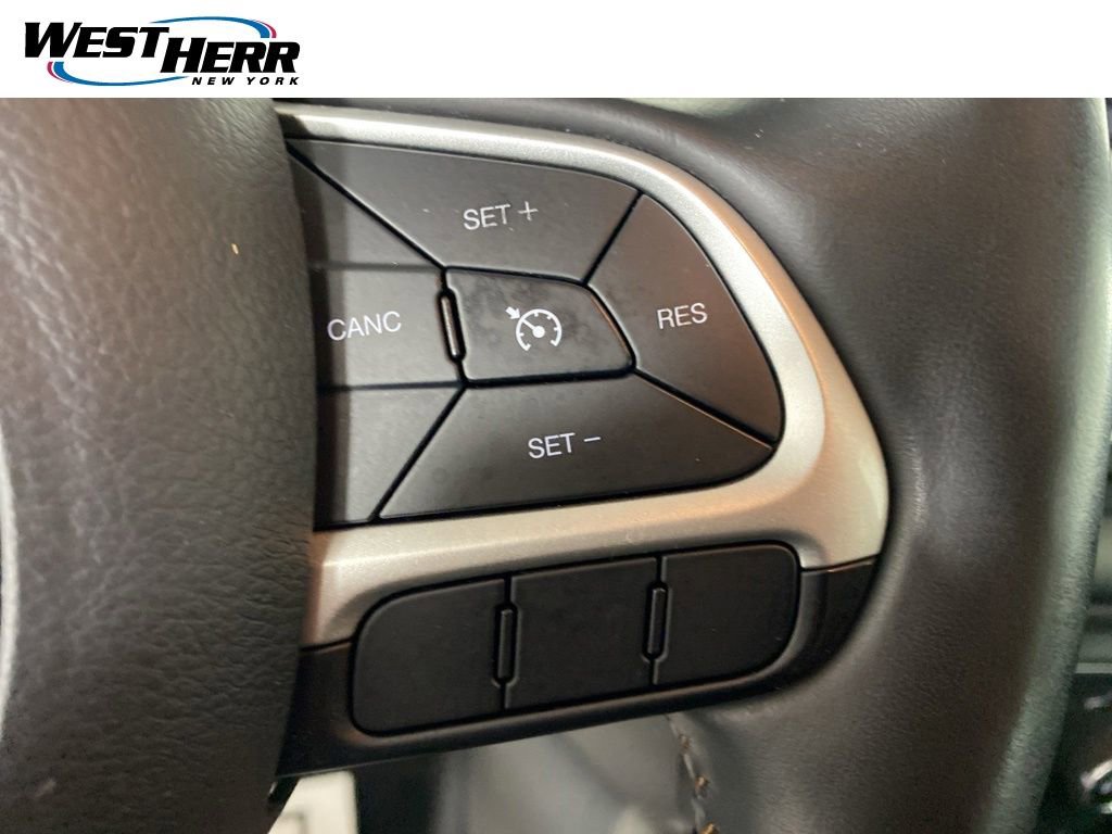Used 2018 Jeep Compass Latitude AWD/4WD image 23