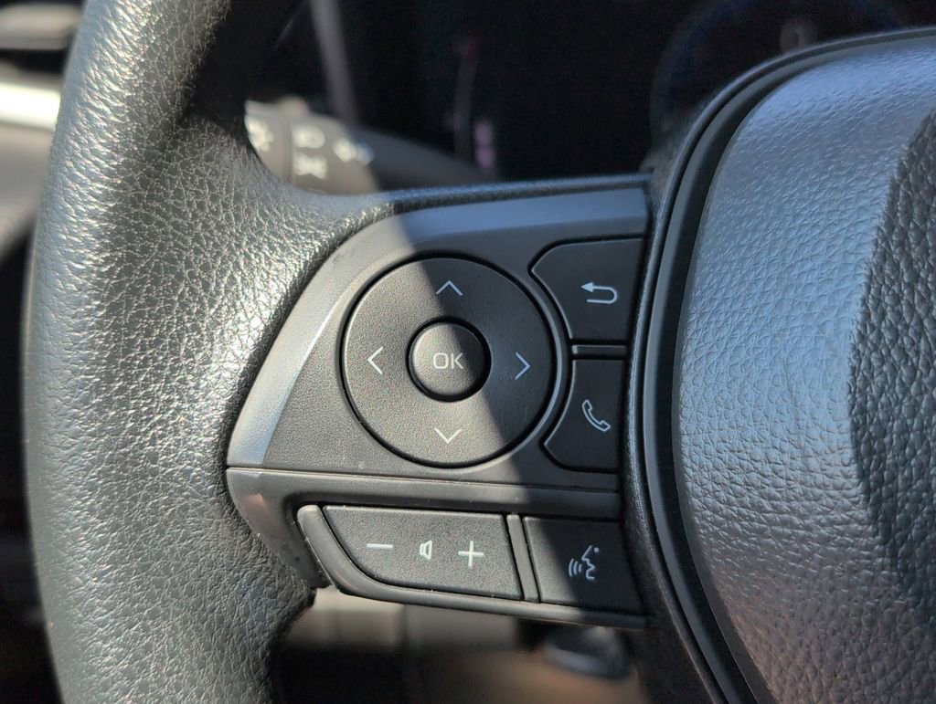 Used 2026 Toyota Corolla LE FWD image 14