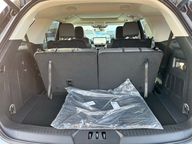 New 2026 Ford Explorer Active w/ Active Comfort Package image 19