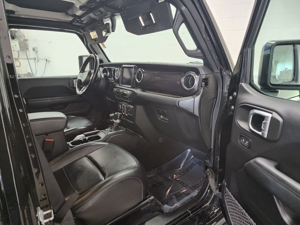 Used 2021 Jeep Wrangler Unlimited Sahara image 30