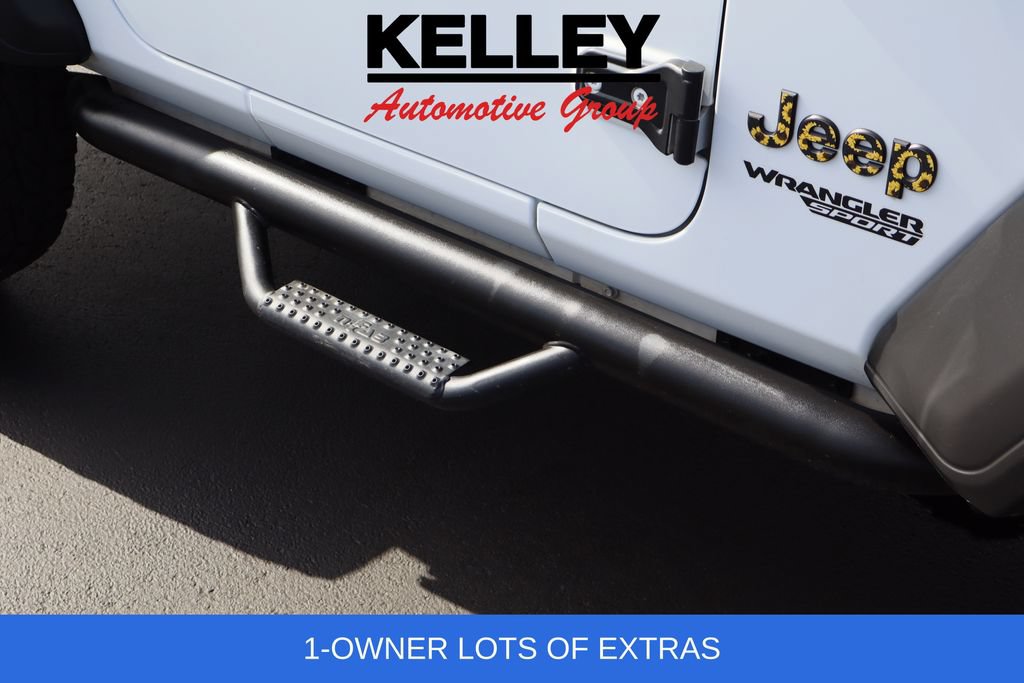 Used 2021 Jeep Wrangler Sport AWD/4WD image 11