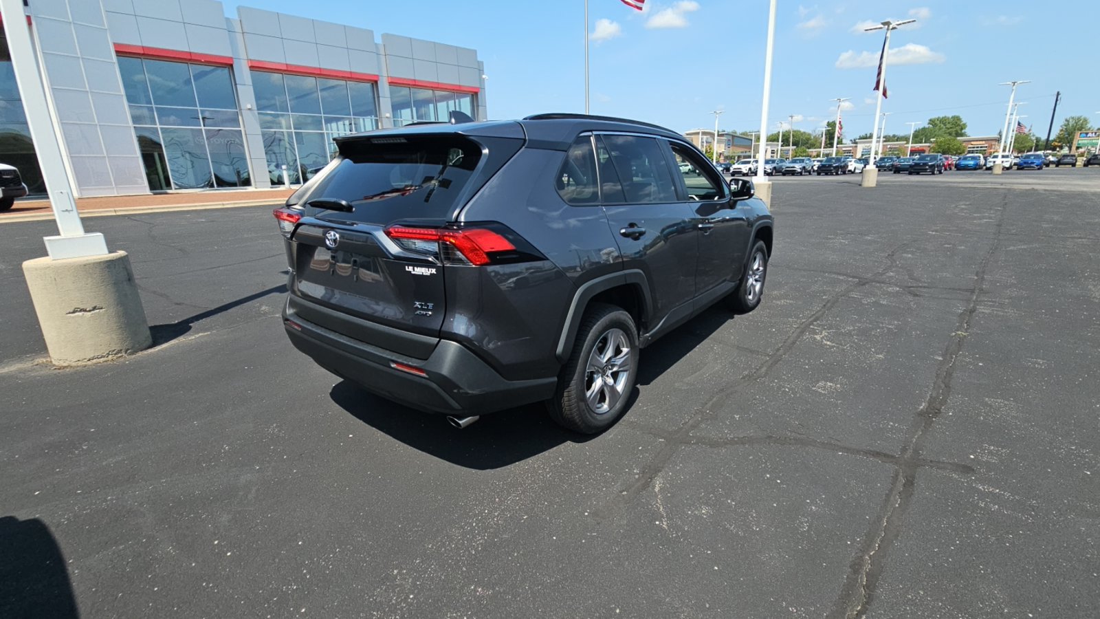 Certified 2025 Toyota RAV4 XLE AWD/4WD image 3