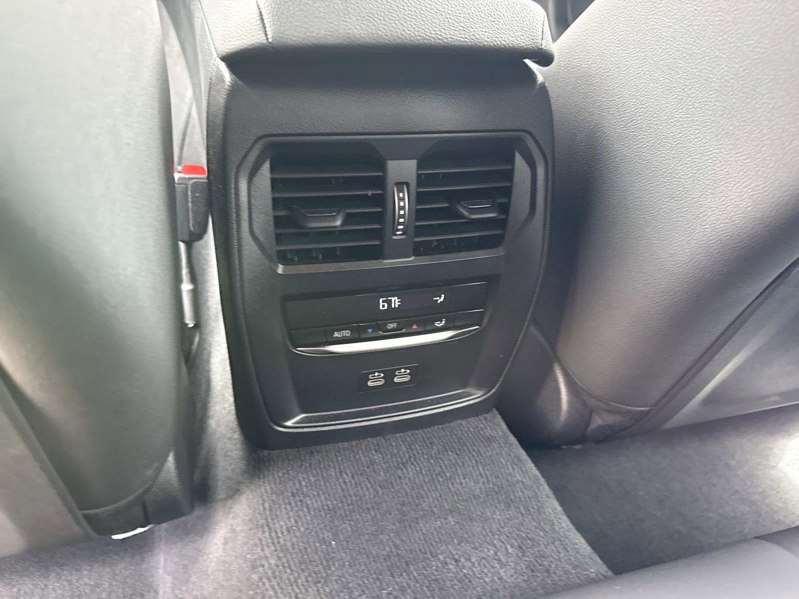 Used 2025 BMW 430i w/ Premium Package RWD image 14